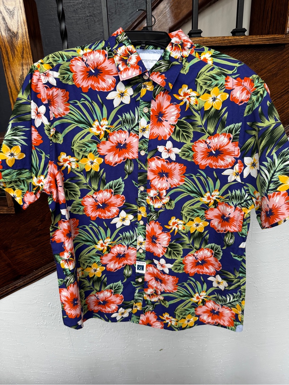 NEW Men's Navy Floral Hawaiian Button-Up Shirt - XL